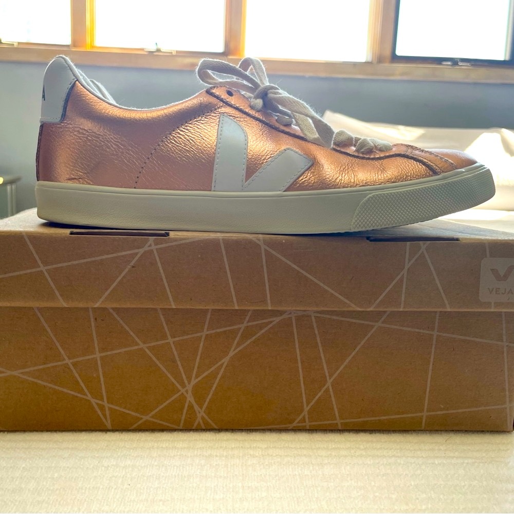 Veja Esplar Low Logo Leather Venus White Sneaker Size 39 / US 8
